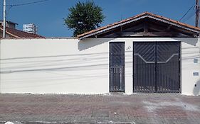 Casa 3 Dormitórios Temporada Em Praia Grande Sp